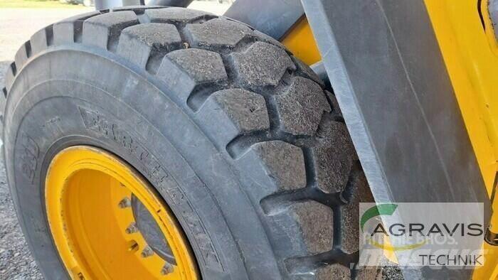 JCB 437 HT Chargeuse sur pneus