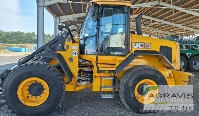 JCB 437 HT Chargeuse sur pneus