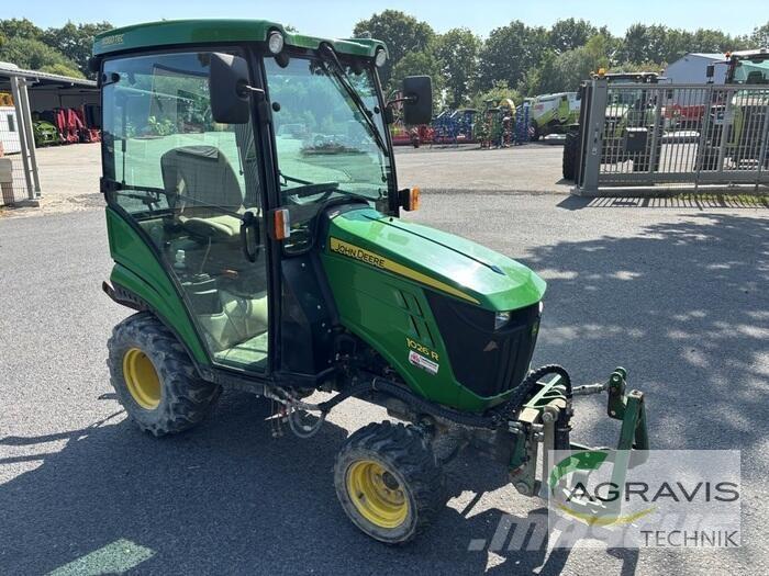 John Deere 1026 R Tracteur