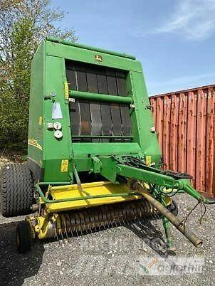 John Deere 592 MAXICUT Presse à balle ronde