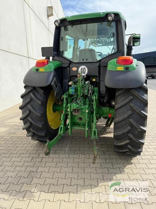 John Deere 6115 R Tracteur
