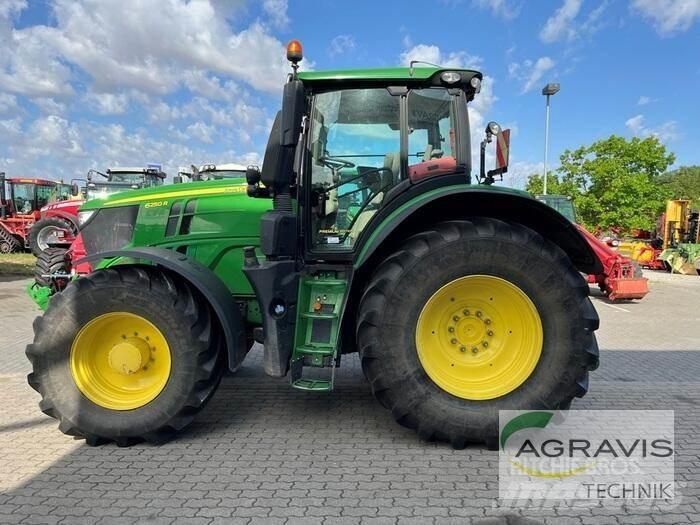 John Deere 6250 R Tracteur