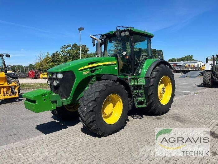 John Deere 7830 Tracteur