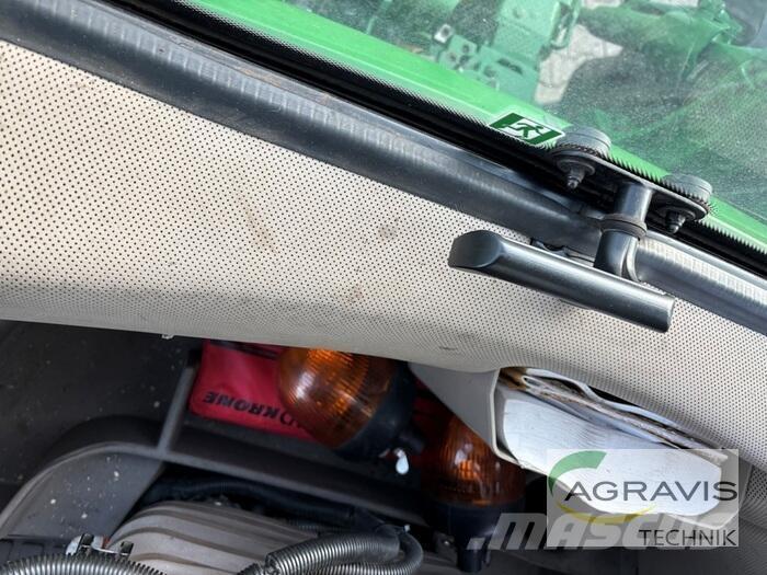 John Deere 8320 R Tracteur