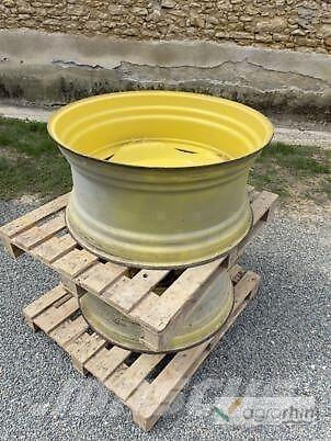 John Deere R38 + R28 Pneus, roues et jantes