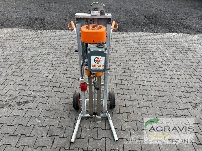  KBM GÜLLERÜHRWERK Autres matériels d'élevage