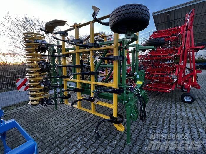 Kerner STRATOS S 450 Déchaumeur, cultivateur
