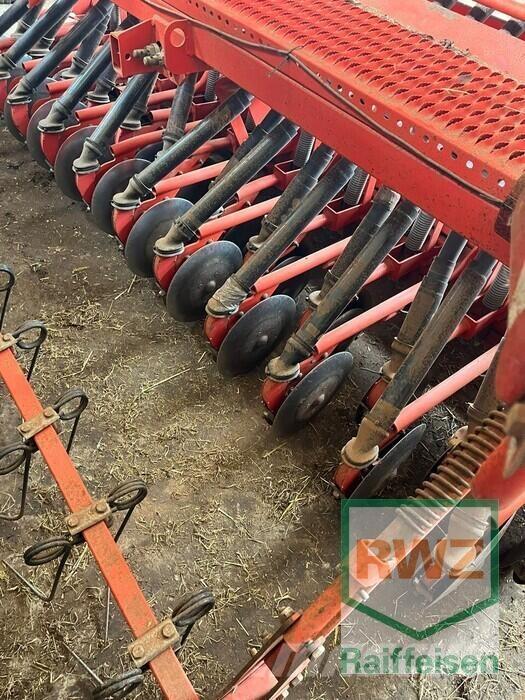 Kuhn INTEG2-3M / HR304D Semoir