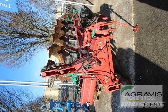 Kverneland LB 100 Charrue réversible