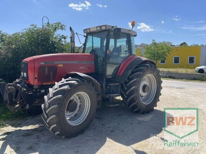 Massey Ferguson 8250-4 Tracteur