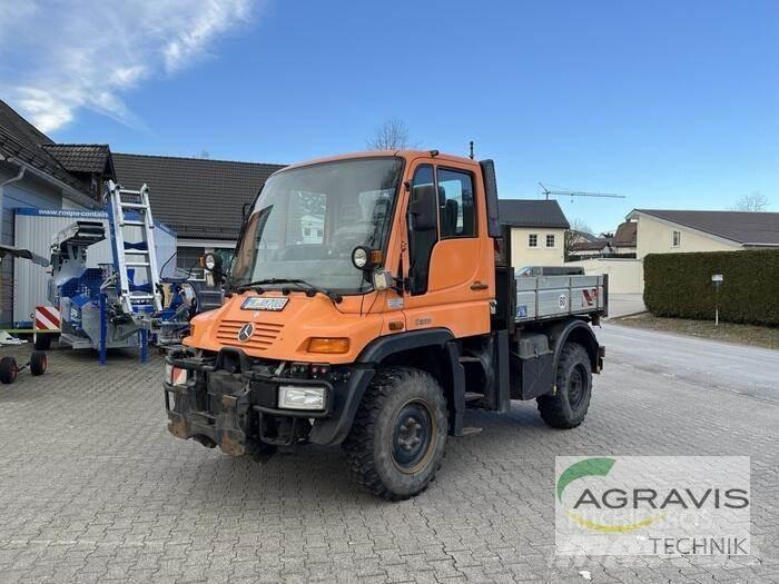 Mercedes-Benz UNIMOG Autre camion