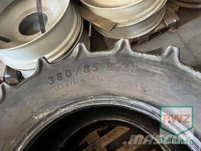 Mitas 380 85 28 Pneus, roues et jantes