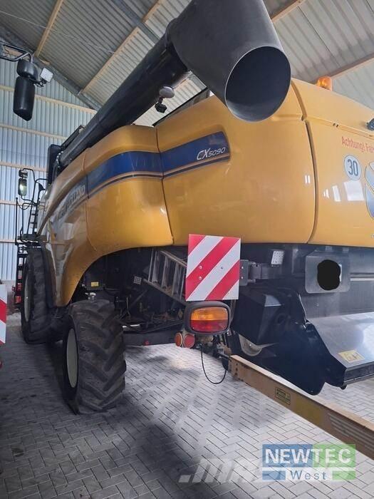 New Holland CX 5090 Moissonneuse batteuse