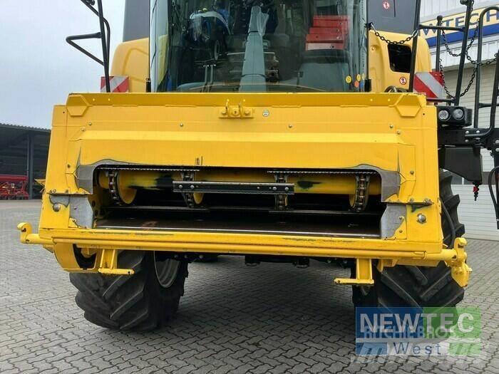 New Holland CX 8.85 Moissonneuse batteuse