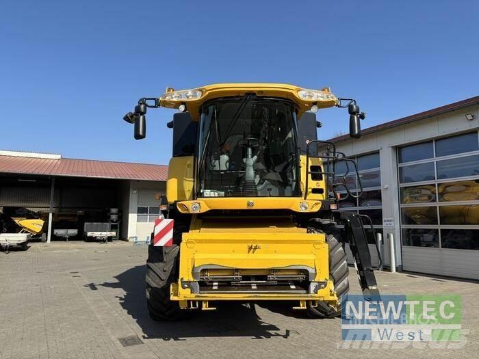 New Holland CX 8060 Moissonneuse batteuse