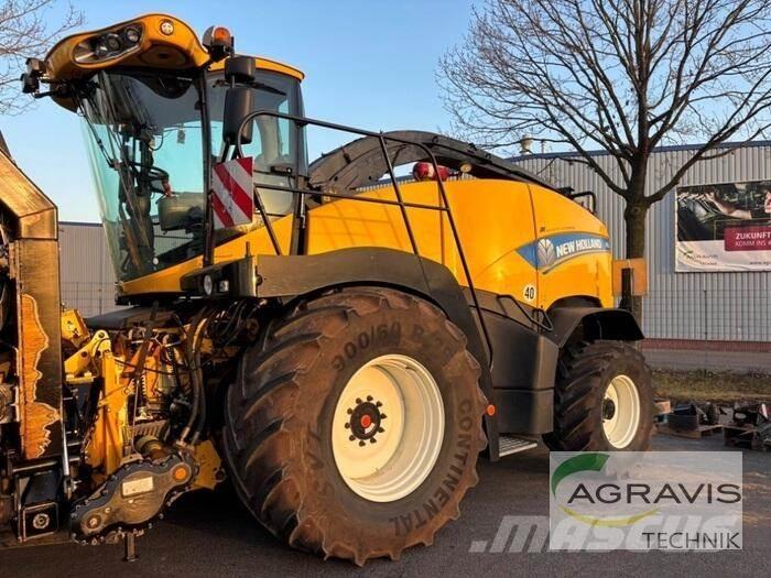 New Holland FR 700 Ensileuse automotrice