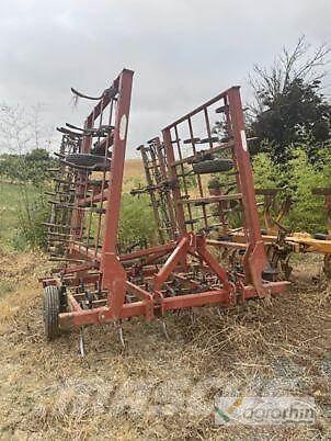  Urga 6.1 Semoir combiné