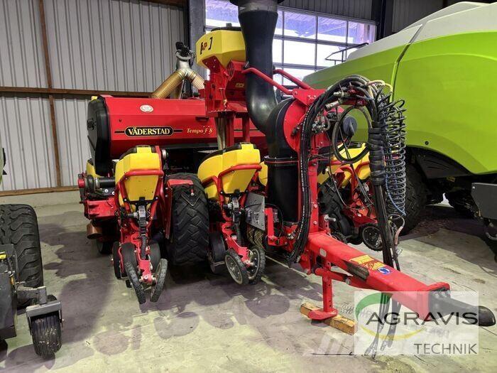 Väderstad TEMPO TPF 8 Semoir