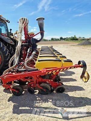 Väderstad TEMPO V11 Semoir