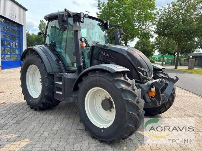 Valtra N 135 D 2B1 Tracteur