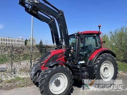 Valtra N135A Tracteur