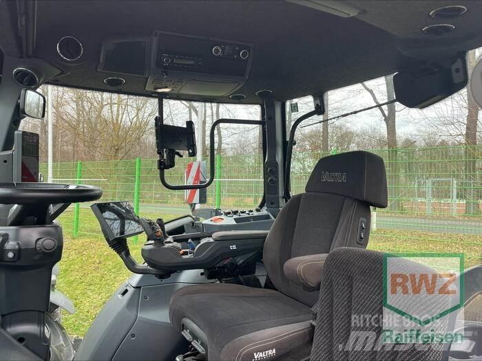 Valtra Q305 Tracteur