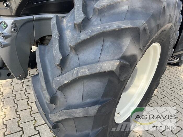 Valtra T 235 D 2A1 Tracteur
