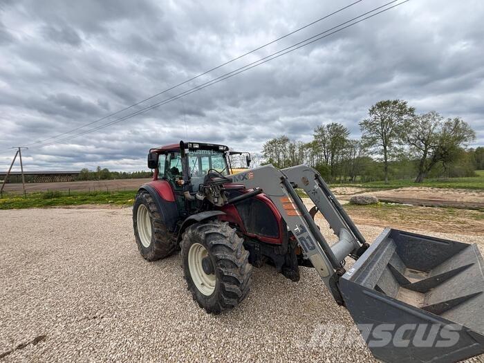 Valtra T130 Tracteur