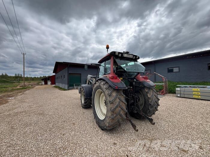 Valtra T130 Tracteur