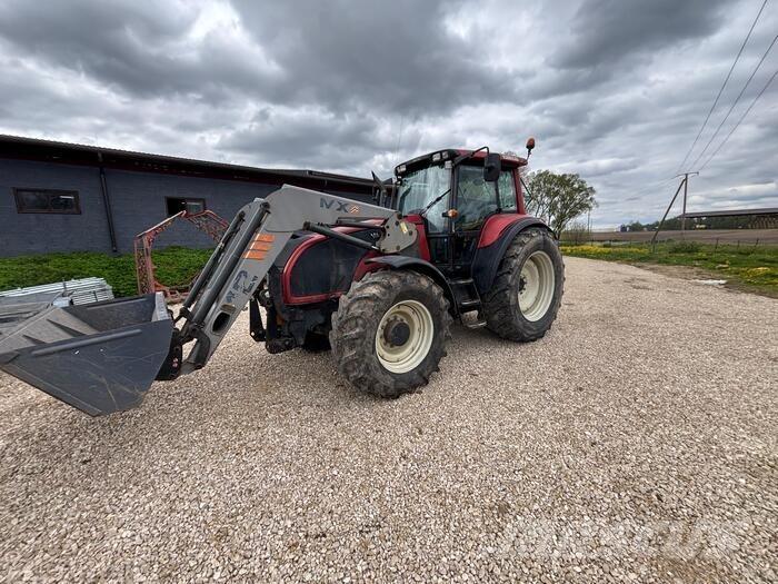 Valtra T130 Tracteur