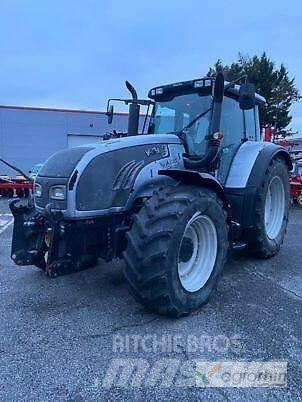Valtra T172 HITECH Tracteur