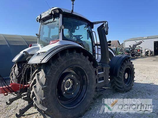 Valtra T215A Tracteur
