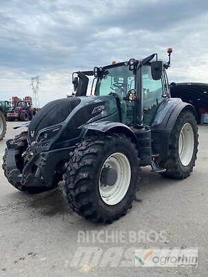 Valtra T234 VERSU Tracteur