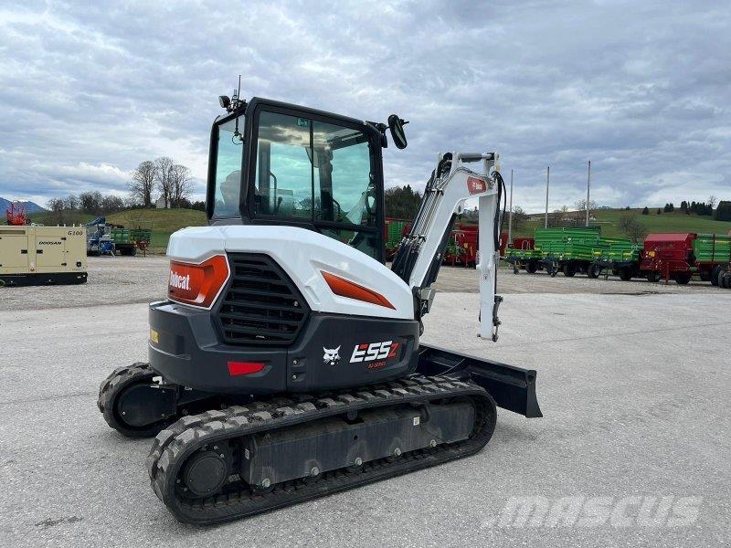 Bobcat E 55 Pelle sur pneus