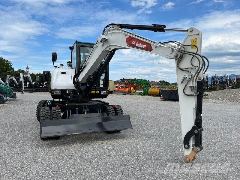 Bobcat E57W Pelle sur pneus