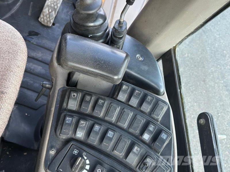 CASE 721 E Chargeuse sur pneus