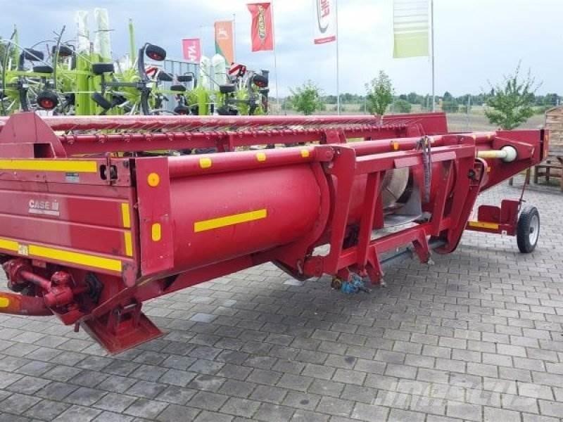 Case IH 742 ME Accessoires pour machines à foin et à fourrage