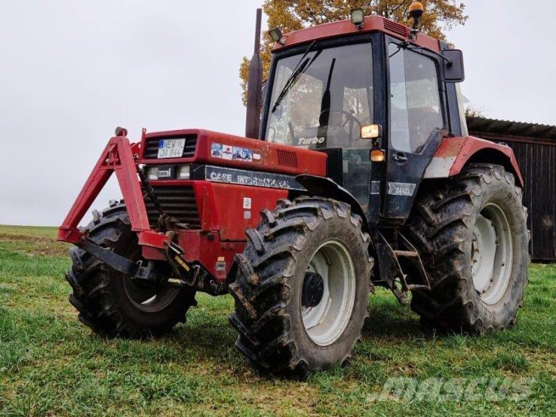 Case IH 844 XL Tracteur