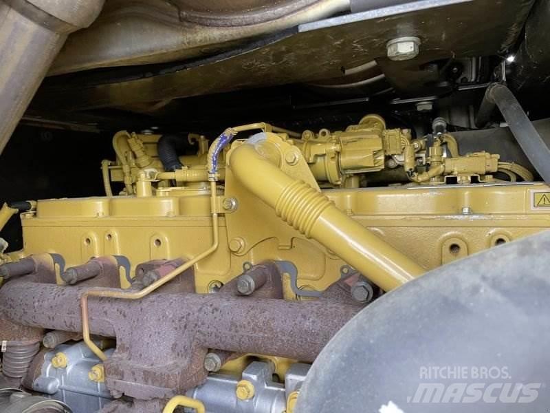 CAT 938M Chargeuse sur pneus