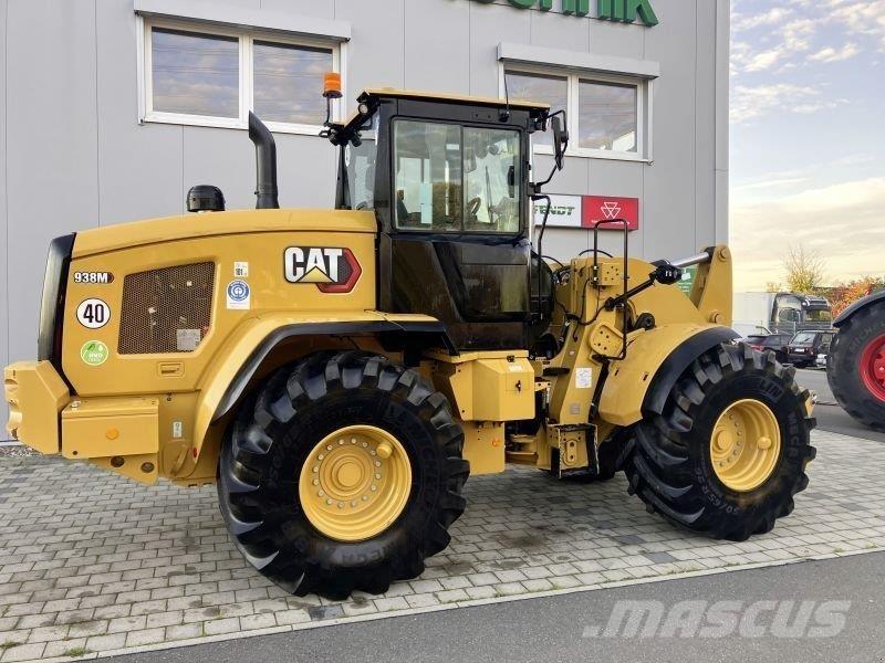 CAT 938M Chargeuse sur pneus