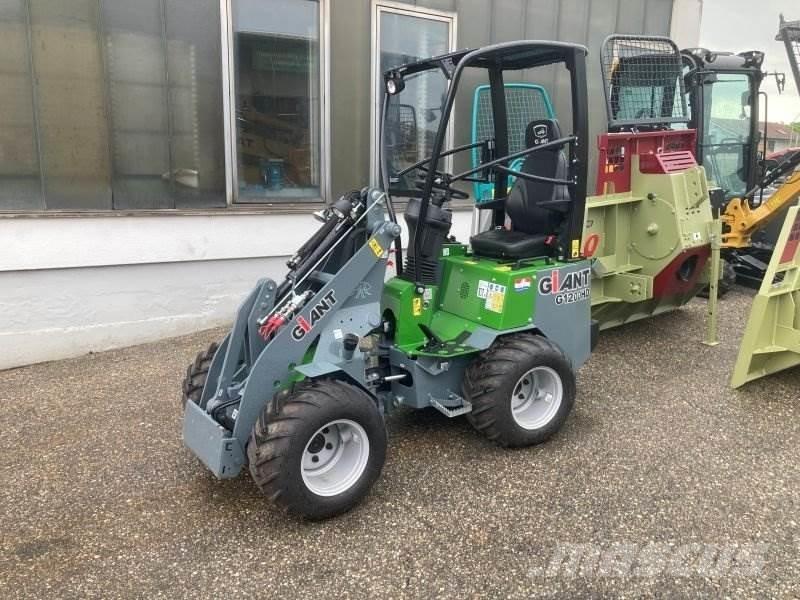 GiANT G 1200 Chargeuse compacte