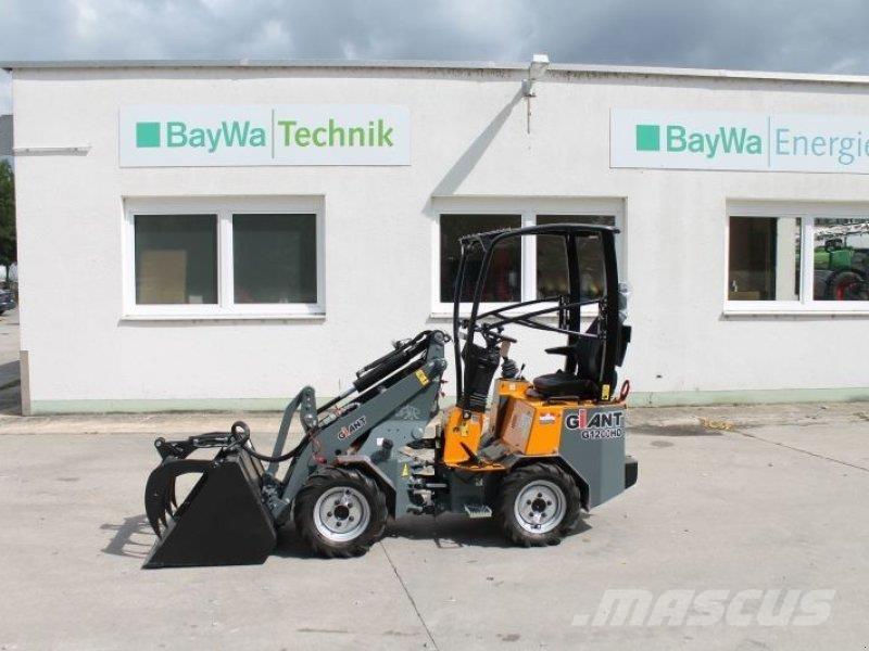 GiANT G 1200 Chargeuse compacte