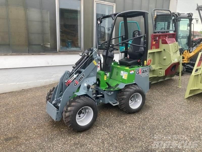 GiANT G1200 Chargeuse compacte