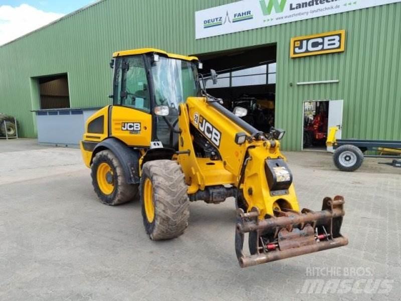 JCB TM 220 Chargeuse sur pneus