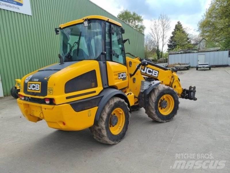 JCB TM 220 Chargeuse sur pneus