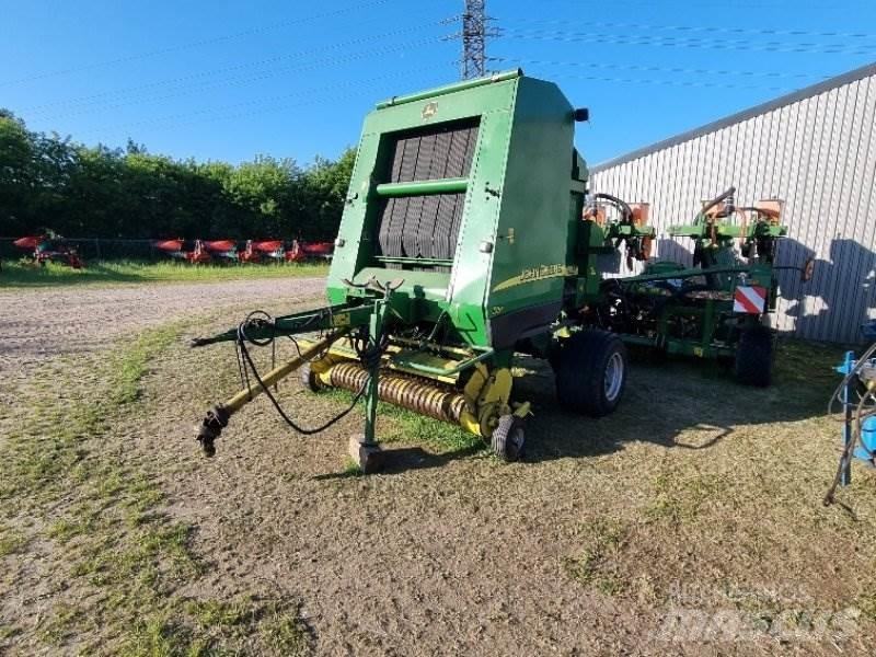 John Deere 592 Presse à balle ronde