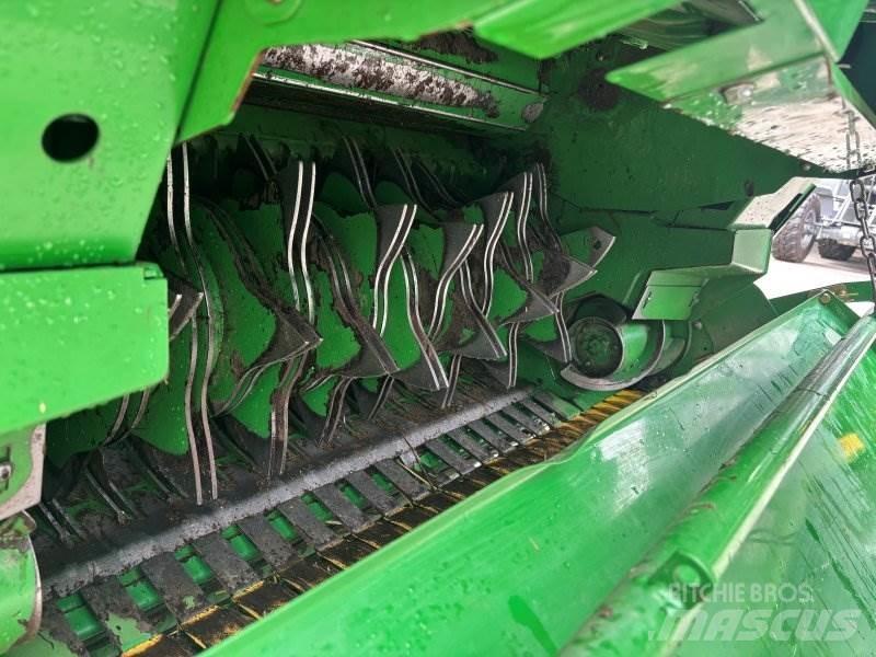John Deere 623 Presse à balle ronde