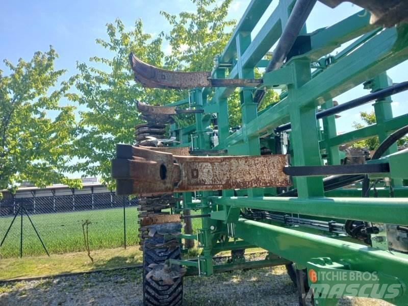 Kerner x4 460 Déchaumeur, cultivateur