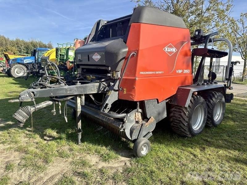 Kuhn VBP 2160 Enrubanneuse