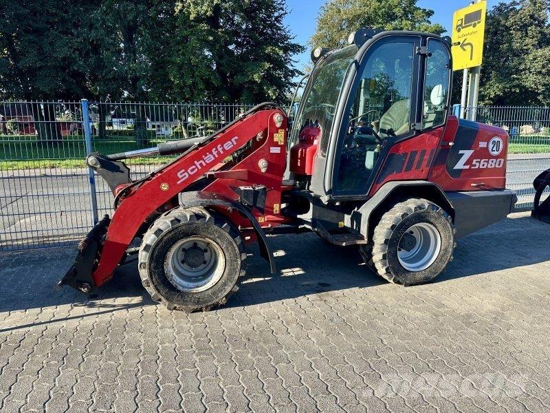 Schäffer 5680Z Chargeuse sur pneus